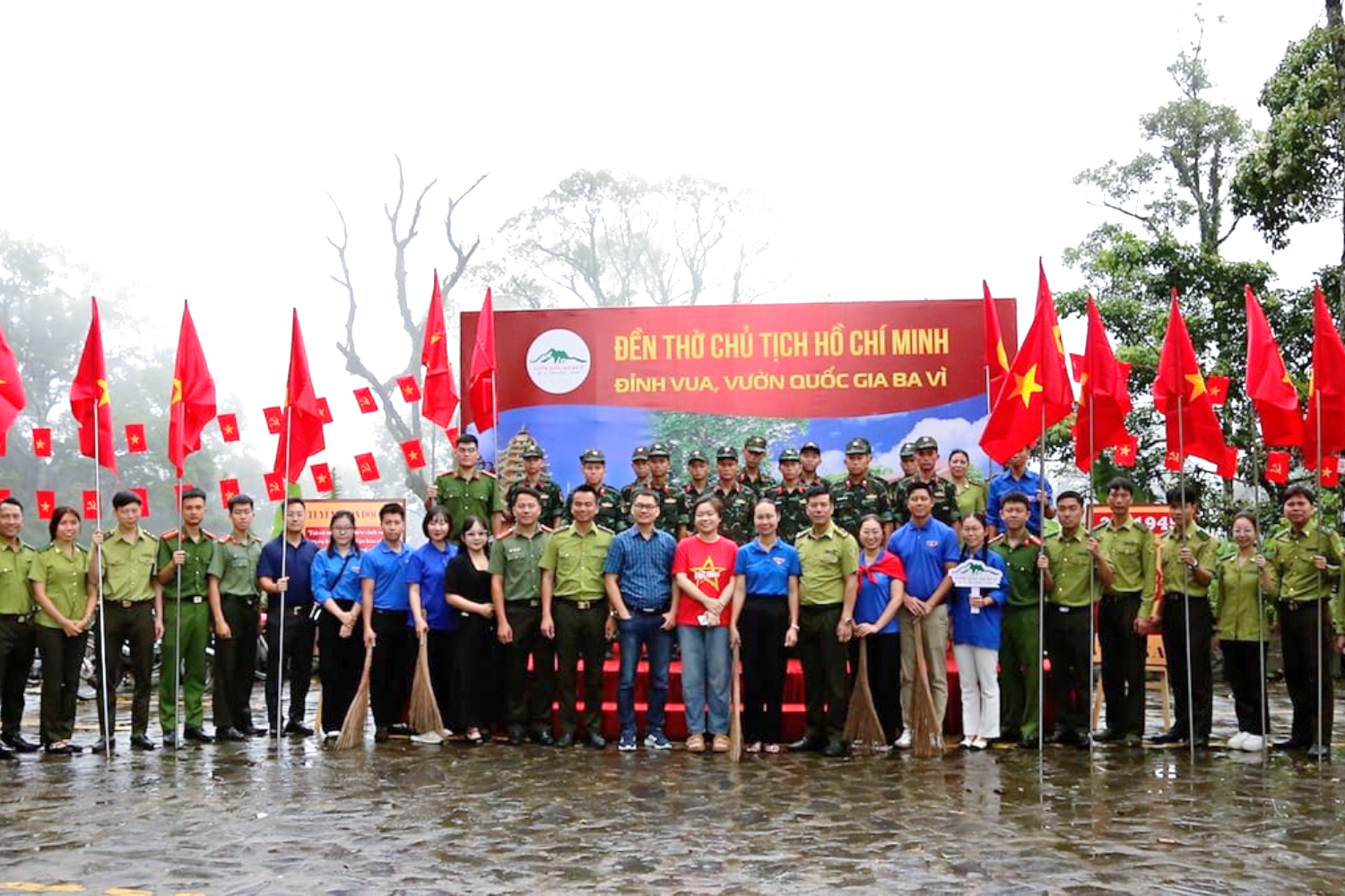 Cong-ty-CP-VietISO-tham-gia-Chuong-trinh-Thanh-nien-lam-theo-loi-Bac-tai-Vuon-Quoc-gia-Ba-Vi_vietiso.com