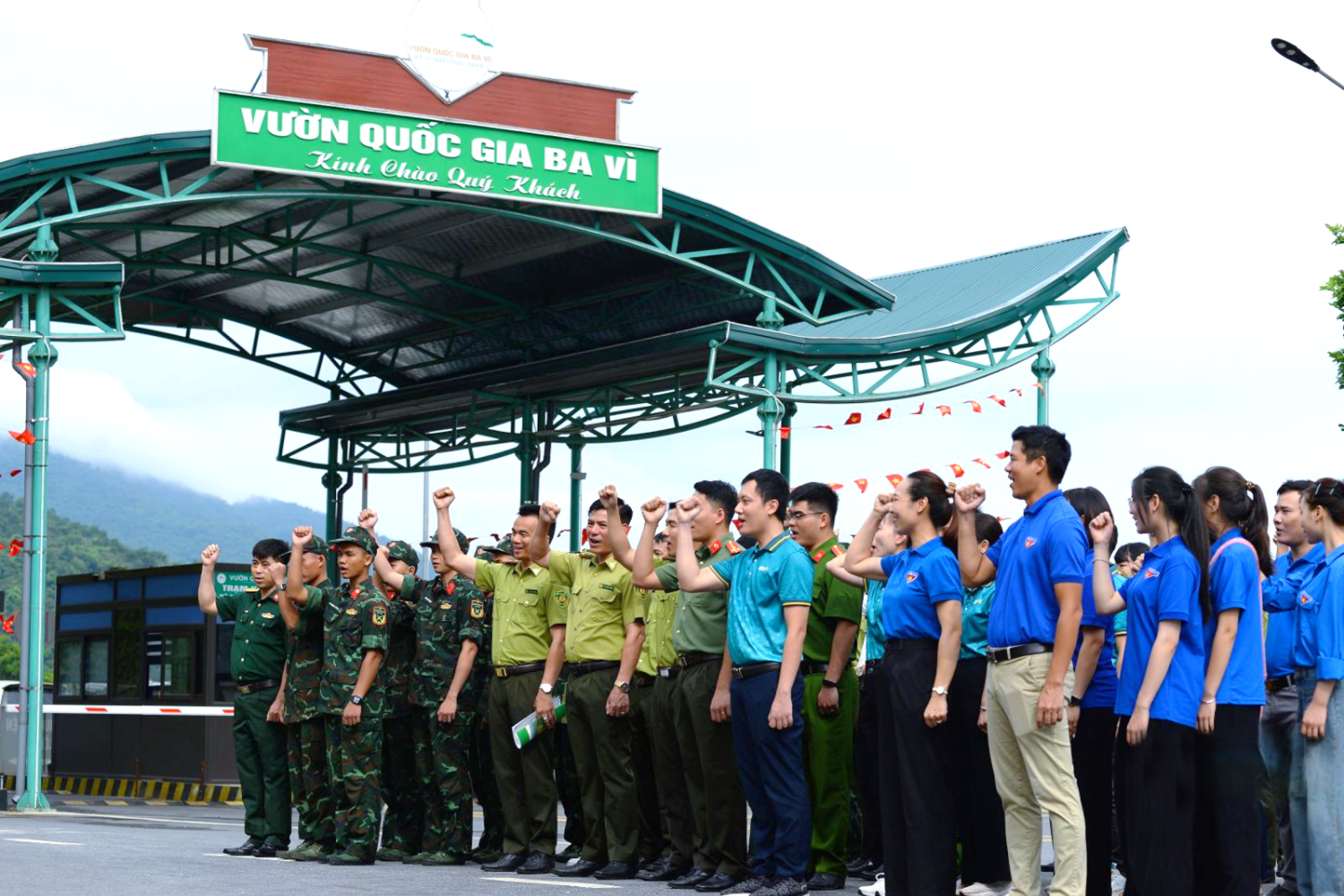 Cong-ty-CP-VietISO-tham-gia-Chuong-trinh-Thanh-nien-lam-theo-loi-Bac-tai-Vuon-Quoc-gia-Ba-Vi_vietiso.com