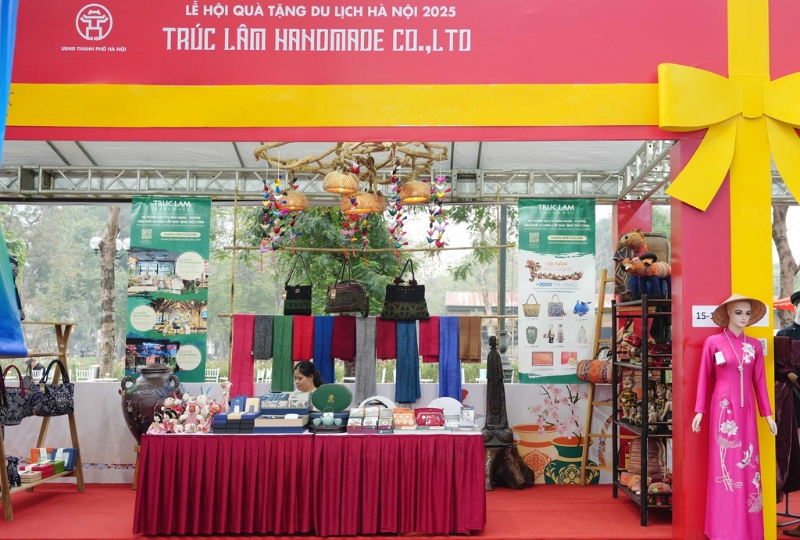 Le-hoi-Qua-tang-Du-lich-Hanoi-2025