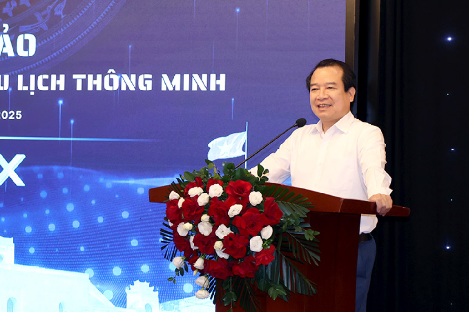 Ong-Ha-Van-Sieu---Pho-Cuc-truong-Cuc-du-lich-Quoc-gia-VietNam-tai-Hoi-thao-chuyen-de-phat-trien-du-lich-thong-minh-tai-Ha-Noi_VietISO