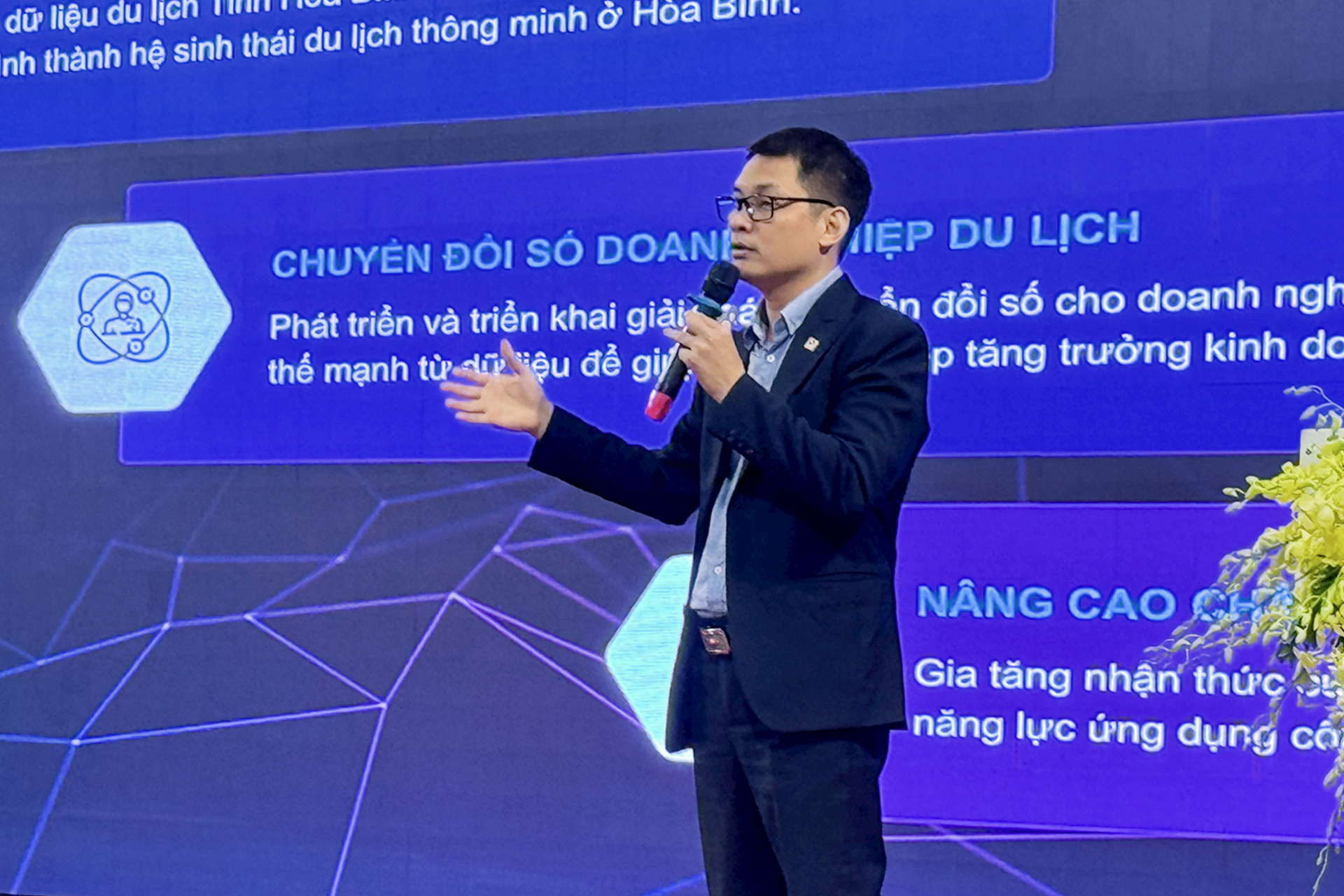 Đưa Hòa Bình trở thành điểm đến du lịch thông minh