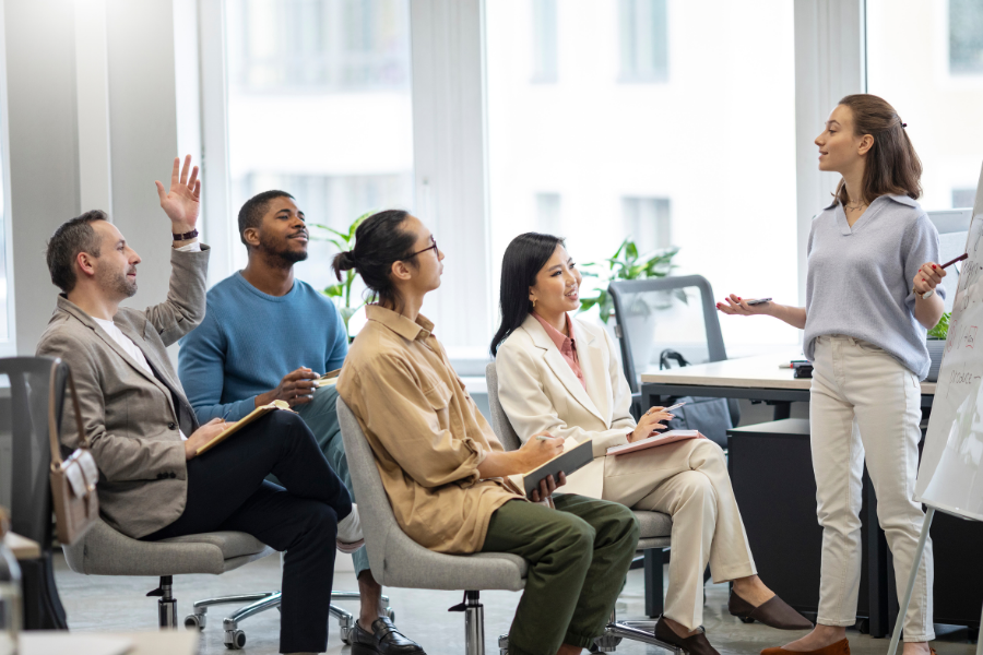 Cẩm nang lựa chọn và triển khai phần mềm du lịch Cẩm nang lựa chọn và triển khai phần mềm du lịch